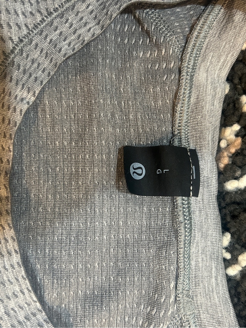Lululemon men’s shirts in bulk